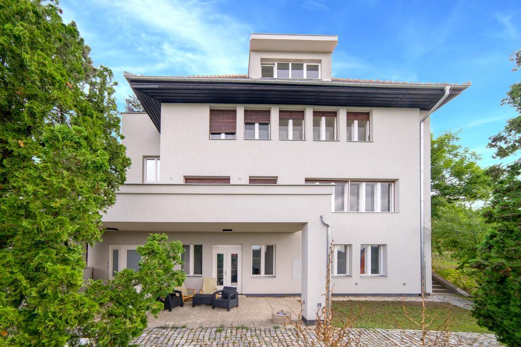 Nosislav Apartments Extérieur photo