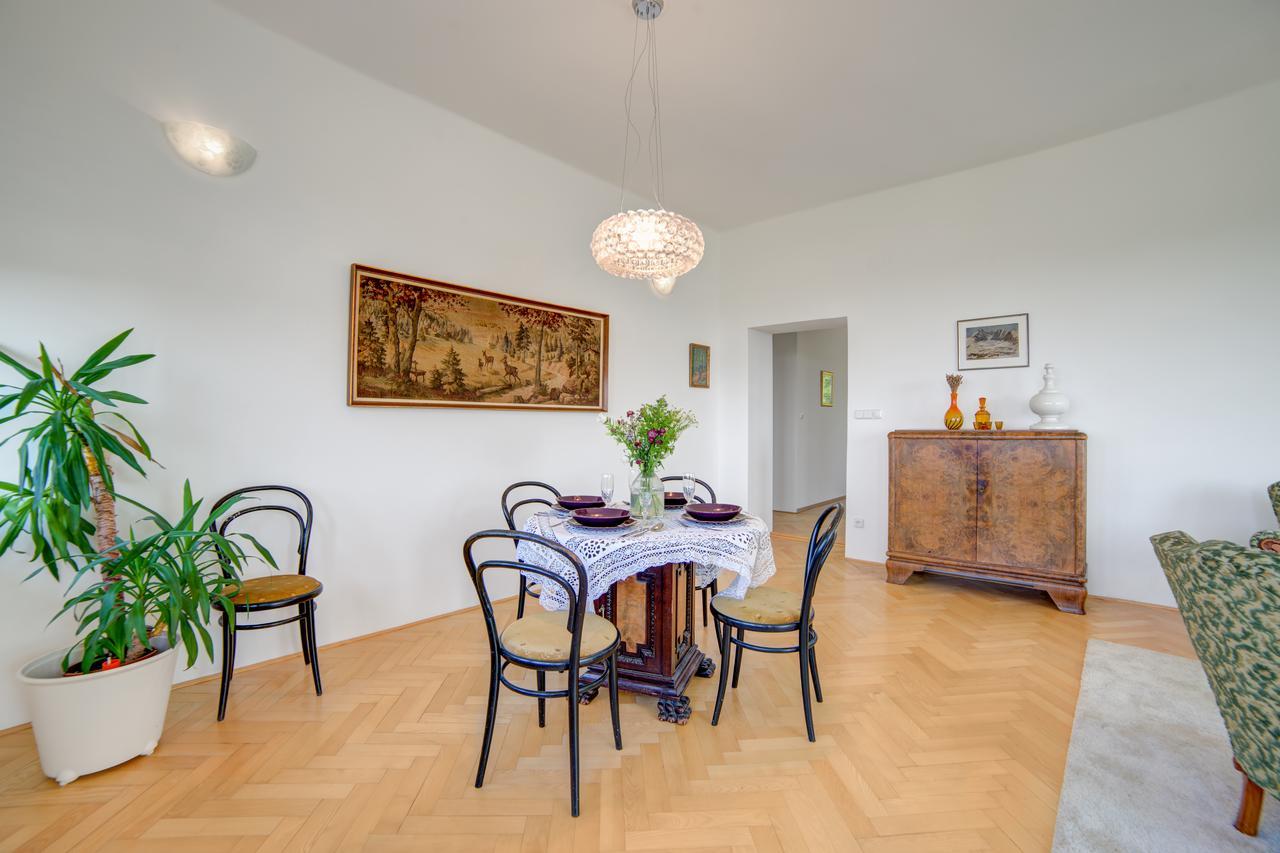 Nosislav Apartments Extérieur photo