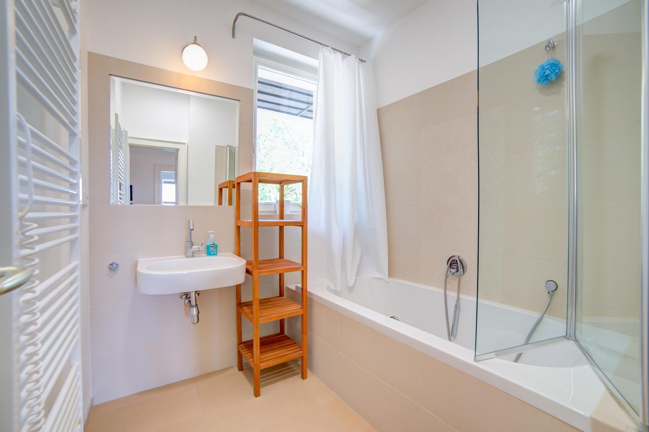 Nosislav Apartments Extérieur photo